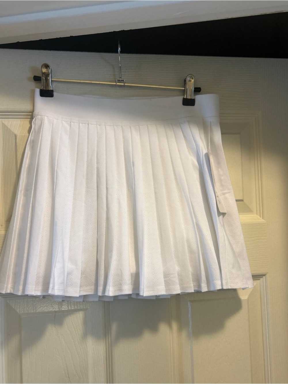Athleta match point pleated lasercut skort, nwot size M